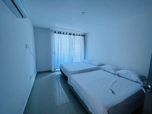 1 sovrum, skrivbord, wi-fi och sängkläder