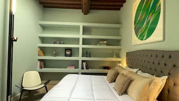 Deluxe Apartment, 2 Bedrooms | 2 bedrooms, desk, iron/ironing board, free WiFi