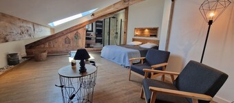 The cosy of the theatre, new accommodation and comfort in the heart of the city.