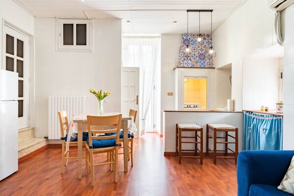 Dining - 2 Bedroom Apartment in Conversano (Conversano)