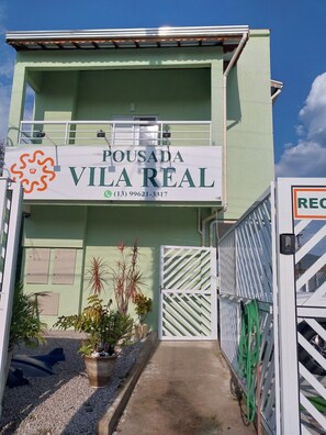 Entrada de la propiedad