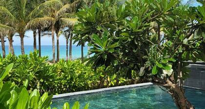 Beach-front villa in Wyndham Garden Cam Ranh resort, Nha Trang Long Beach