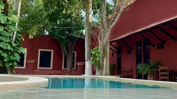 Deluxe Room | Free WiFi