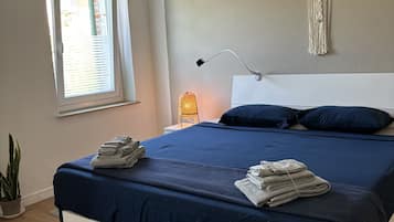 2 chambres, fer et planche Ă  repasser, Wi-Fi, draps fournis