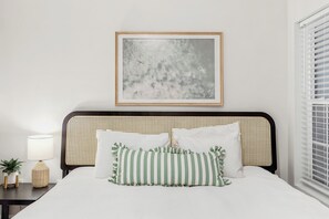 6 chambres, lit parapluie, Wi-Fi gratuit, draps fournis