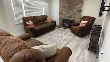 智能電視、壁爐、打印機