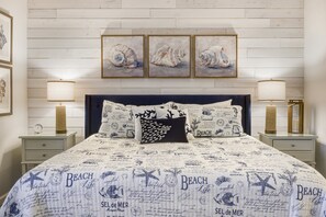 2 bedrooms, WiFi, bed sheets - Now an additional 15% off already low rates for Jan and Feb 2025! (Sanibel)