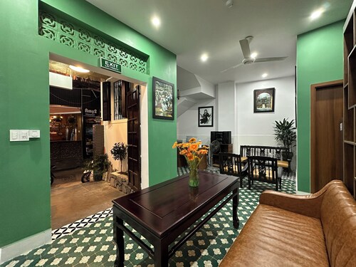 Nineties Homestay 