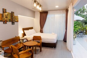 4 bedrooms, desk, iron/ironing board, free WiFi - A villa in the heart of Hua Hin, 2.5 km from Beach with a private swimming pool. (Huahin)