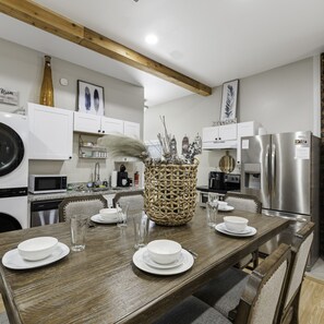 บ้านพัก | 4 ห้องนอน