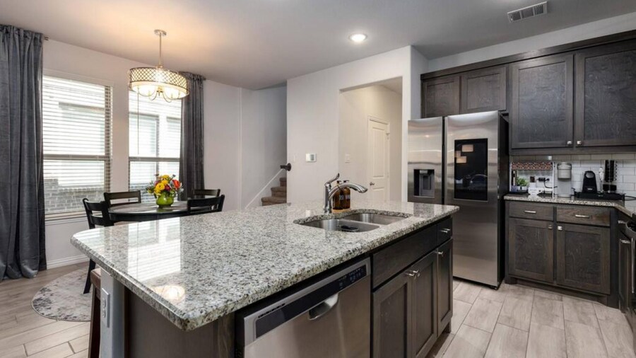 Spacious Pet Friendly - 7 Miles to Eagle Mountain Lake