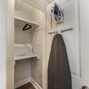 บ้านพัก | 7 ห้องนอน