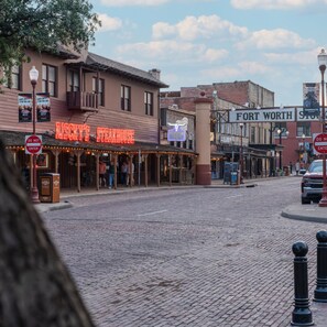 บ้านพัก | 7 ห้องนอน