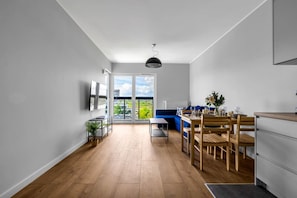 Interior - Warsaw Bemowo - Parking, Balcony & Workspace - by Rentujemy (Warszawa)