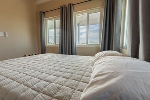 4 bedrooms, desk, iron/ironing board, free WiFi - Southside Serenity of St. Croix (Christiansted)