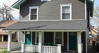 Eclectic 3 bedroom close to downtown