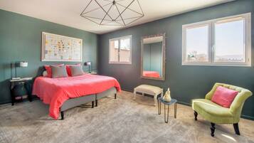 3 slaapkamers, een strijkplank/strijkijzer, wifi, beddengoed