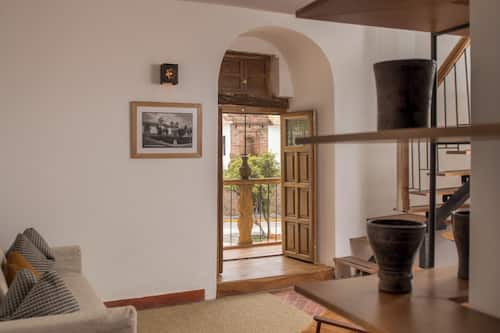 Suite Grand | Ropa de cama de alta calidad y caja de seguridad en la habitación