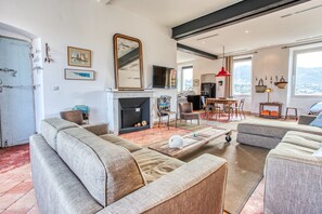 Televisie en een stereo