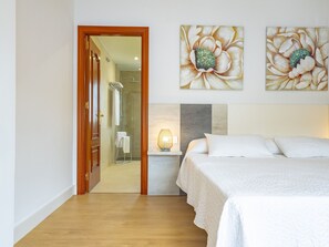 5 bedrooms, iron/ironing board, free WiFi, bed sheets - Cubo's Casa Rural VistaMontaña / private pool / air conditioning / free wifi (Coín)