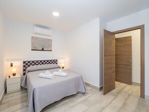 3 habitaciones, tabla de planchar con plancha y wifi gratis 