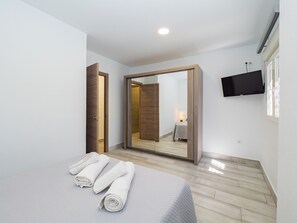 3 camere, ferro/asse da stiro, Wi-Fi gratuito, lenzuola