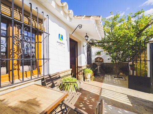 Cubo's Jose's Apartment & Caminito del Rey / rural / air conditioning / free wifi