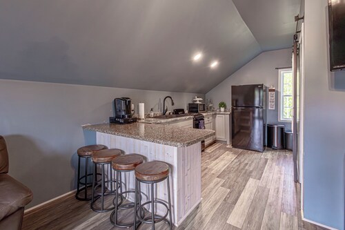 Home away from Home, private apartment with amenities.