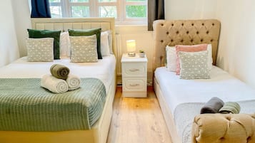 3 bedrooms, iron/ironing board, free WiFi, bed sheets