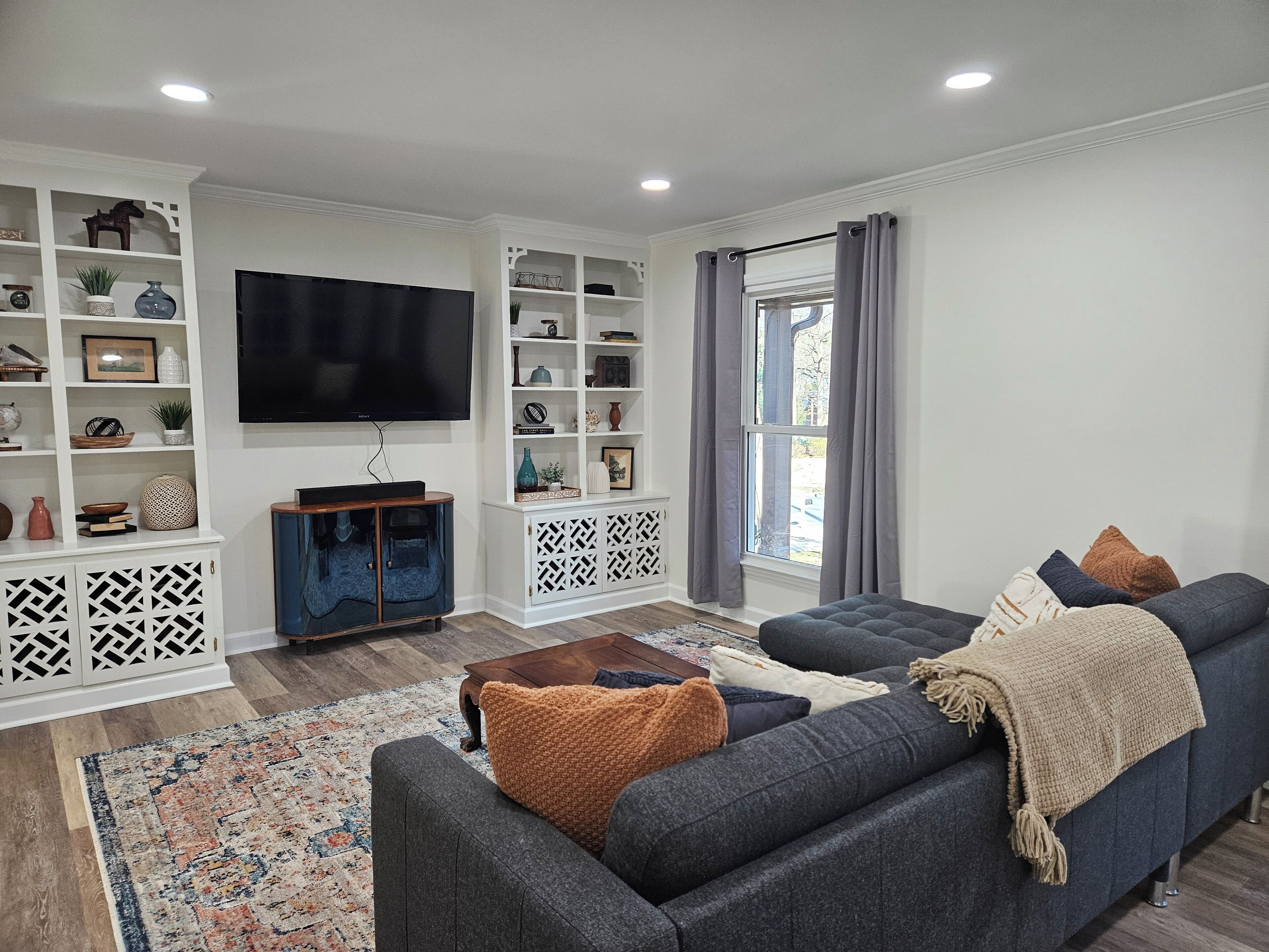 Serene Family Retreat in Midtown Raleigh. Centrally located. Fenced backyard