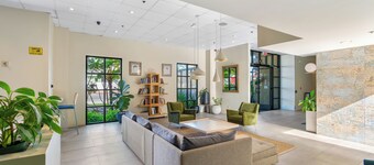 Uptown Inn by Vantaggio - Limited Service Apart-Hotel