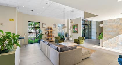 Uptown Inn by Vantaggio - Limited Service Apart-Hotel