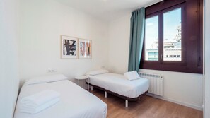 2 Schlafzimmer, Bügeleisen/Bügelbrett, kostenloses WLAN, Bettwäsche