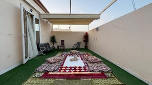 Luxury Suite | Terrace/patio - alaqeeq apartments  (Madinah)