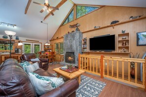 TV connectée, cheminée