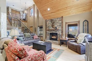 Smart TV, chimenea