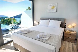 2 bedrooms, in-room safe, iron/ironing board, free WiFi