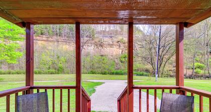 Serene Beattyville Cabin: 24 Mi to Red River Gorge