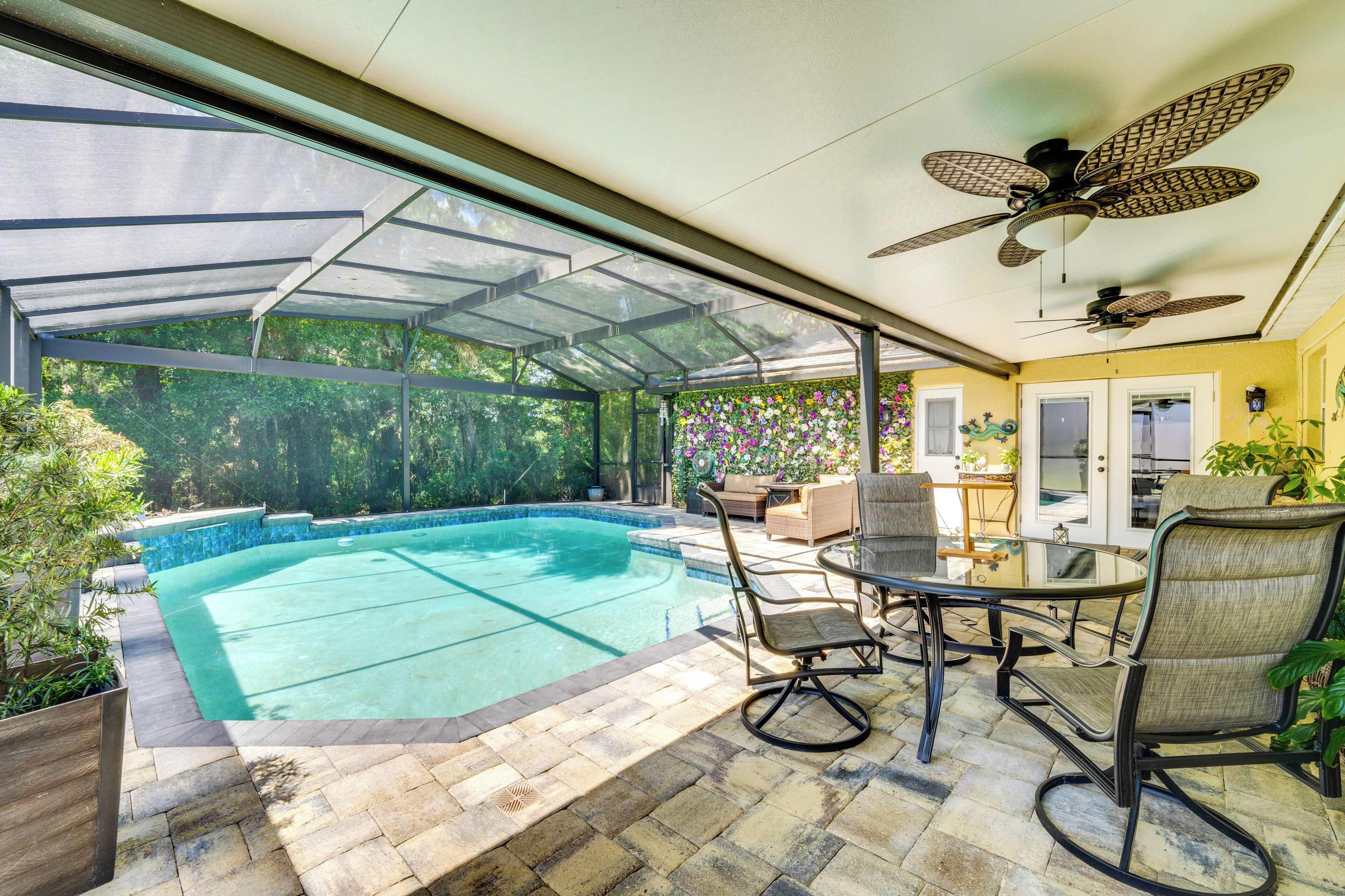 Sunny Apopka Home w/ Pool - 5 Mi to Wekiwa Springs