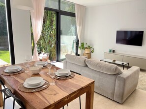 Living area - Seaside Retreat in Benalmadena (Benalmádena)