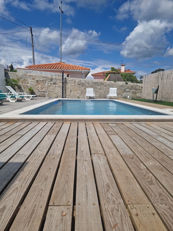 Utomhuspool