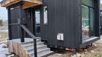 Premier Cabin