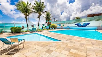2 outdoor pools