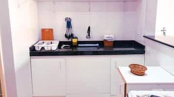 Panoramic Studio | Private kitchen | Blender, cookware/dishes/utensils