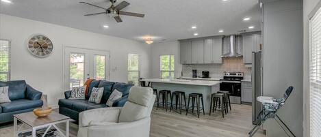 Smart TV, fireplace, DVD player