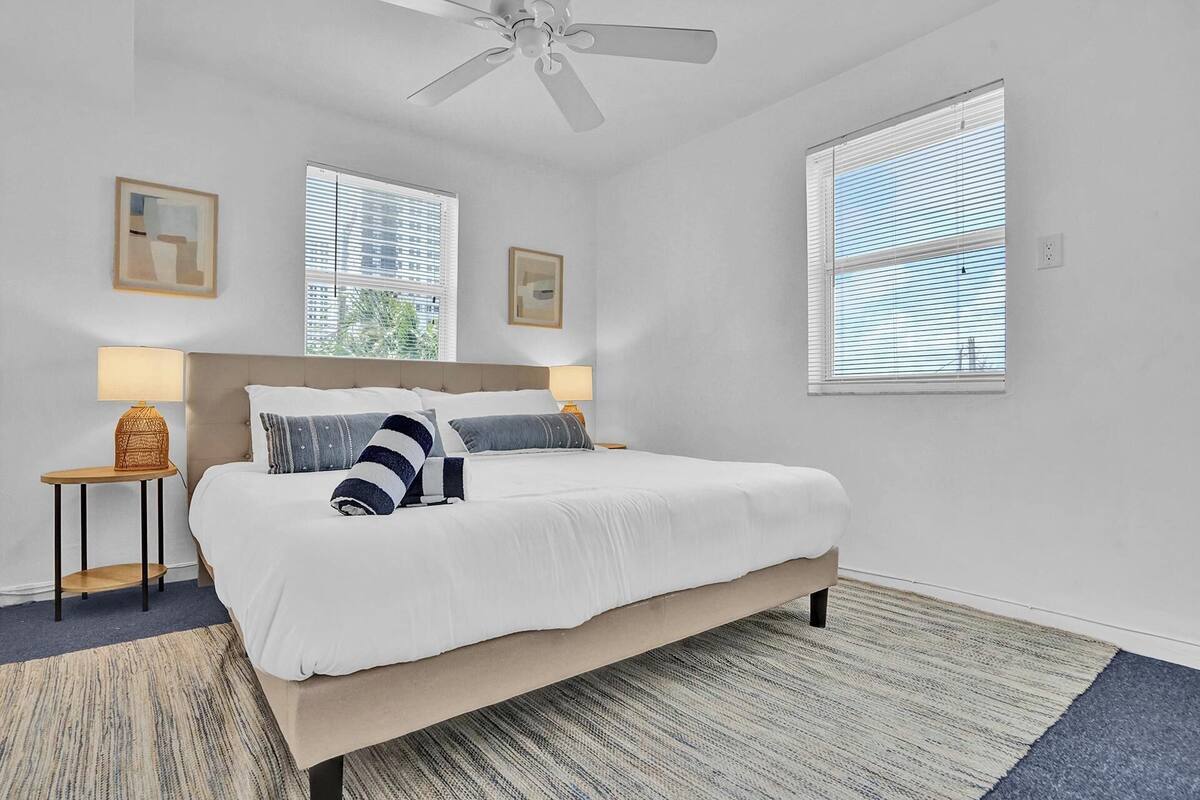 Exclusive Apartment, Balcony, Beach View