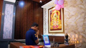 Unclassified image, 5 of 52, button - Udupi Hotel (New Delhi)