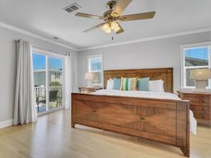 Hus, flere senger, massasjebadekar | 4 soverom og sengetøy