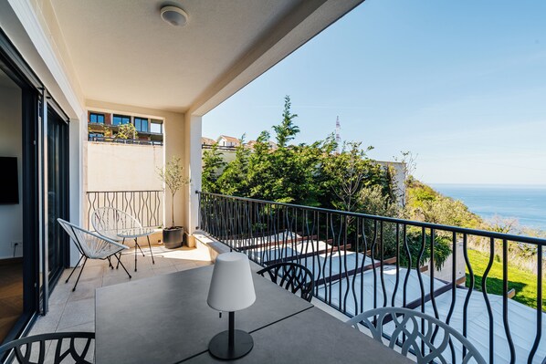 Terrace/patio - Monte Living by In Property (Sveti Stefan)