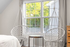 5 chambres, fer et planche à repasser, Wi-Fi, draps fournis